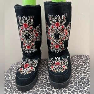 Women’s Embroidered Beaded Boho Suede Boots